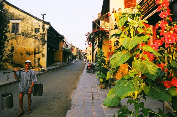 Hoi An aux yeux des touristes étrangers - ảnh 3